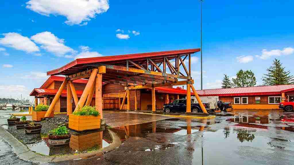 Best Places to Stay in Alaska: Incredible Lodges, Hotels & Vacation Rentals 43 lodging in Alaska Valdez Best Western