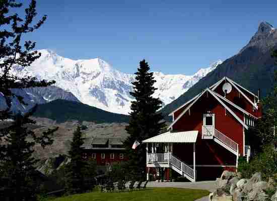 Best Places to Stay in Alaska: Incredible Lodges, Hotels & Vacation Rentals 25 best place to stay in wrangell st elias national park